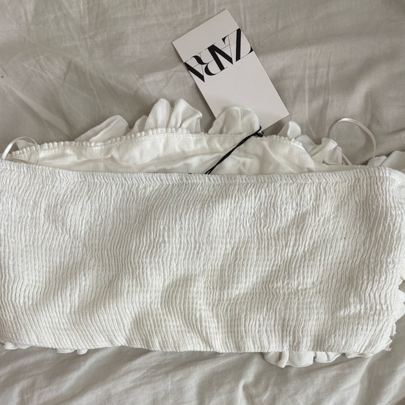 BNWT Ruffled Tube Top - Picture 4 of 4